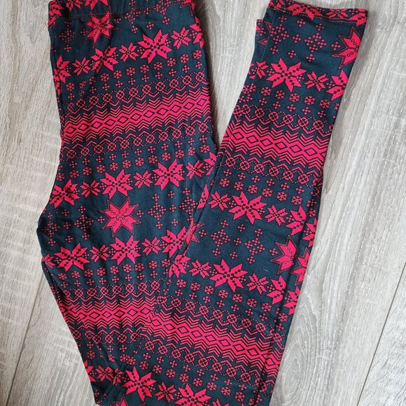 Soft & Stretchy holiday colored leggings - Picture 3 of 3